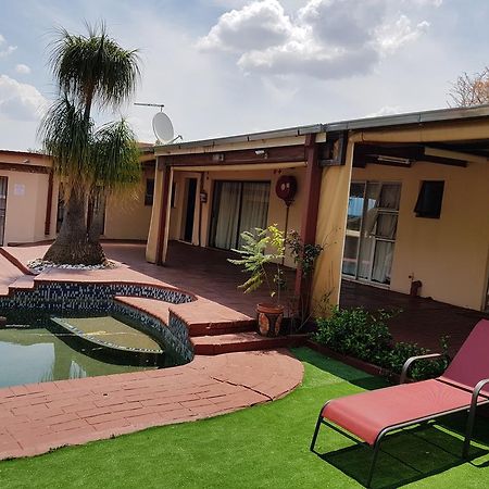 Ethen Guesthouse Polokwane Luaran gambar