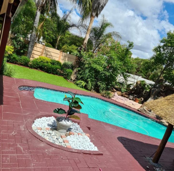 Ethen Guesthouse Polokwane Luaran gambar