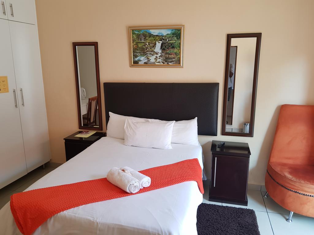 Ethen Guesthouse Polokwane Luaran gambar